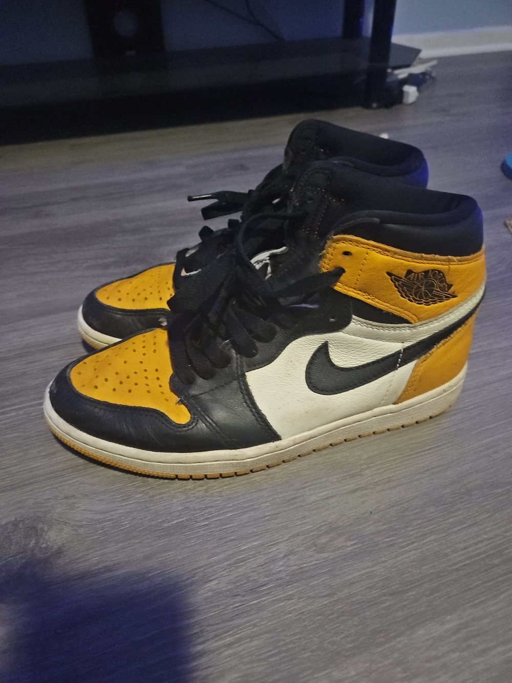 Nike Air Jordan 1 High Top - Black White Yellow
